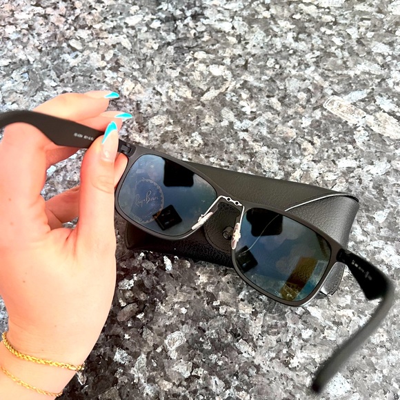 Men’s Raybans - Picture 4 of 6